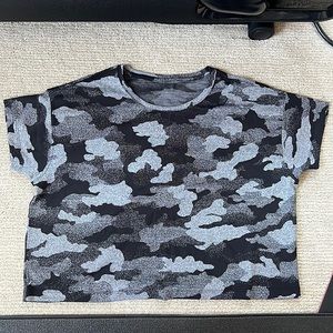Lululemon Cropped Tee